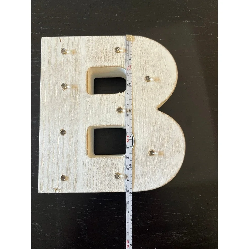 (1) Light Up Wooden Letter 